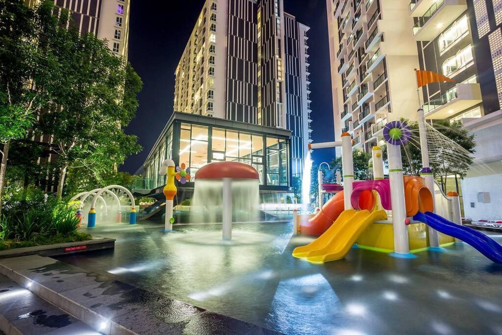 The Shore Directshopping By Heystay Management * Malacca