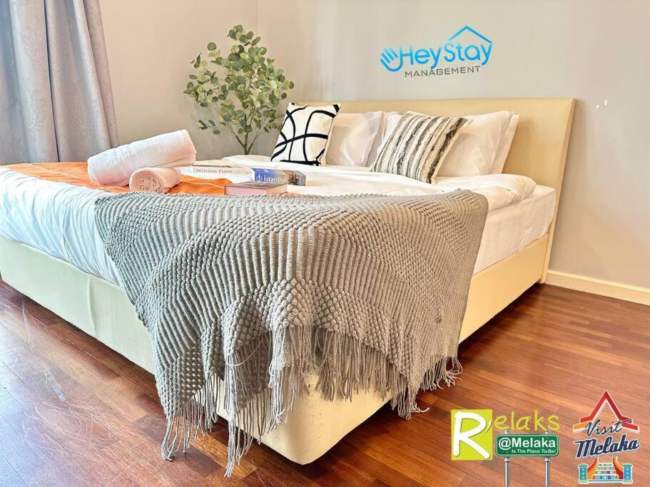 Pangsapuri The Shore Directshopping By Heystay Management